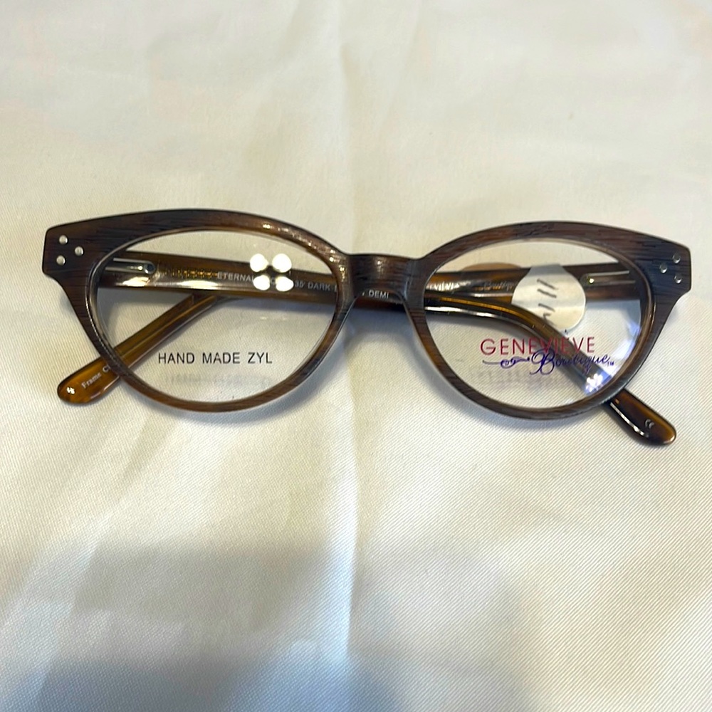 Genevieve boutique brown eyeglass